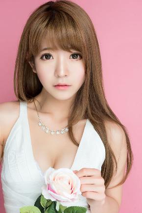 俄罗斯A片巜豪妇荡乳